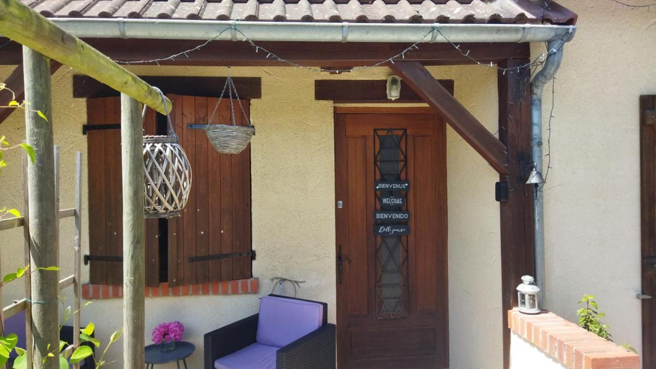 Le Cottage De Mae Seigy エクステリア 写真